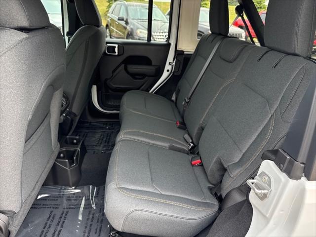 new 2025 Jeep Wrangler car, priced at $50,840