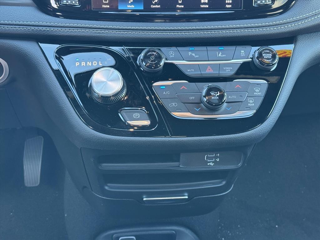 new 2026 Chrysler Pacifica car, priced at $42,468