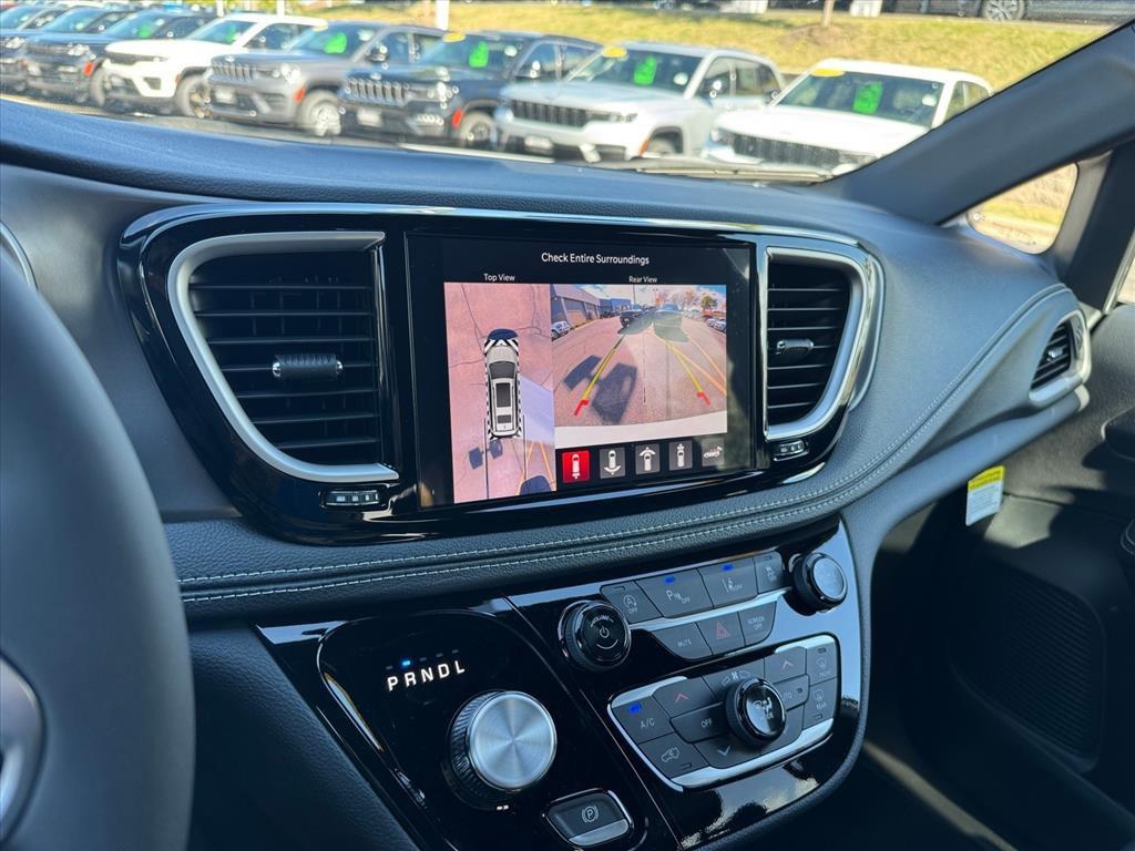 new 2026 Chrysler Pacifica car, priced at $42,468
