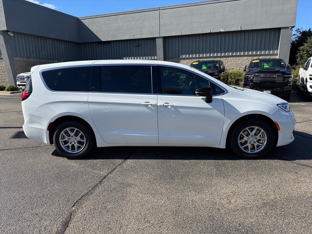 new 2026 Chrysler Pacifica car, priced at $42,468