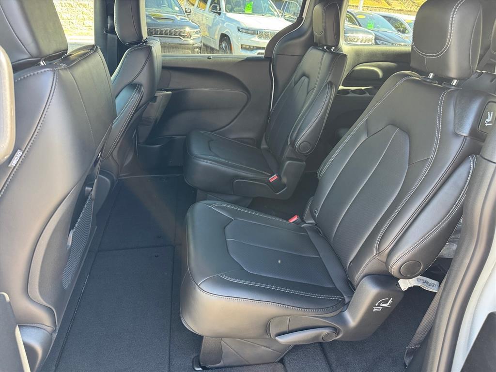 new 2026 Chrysler Pacifica car, priced at $42,468