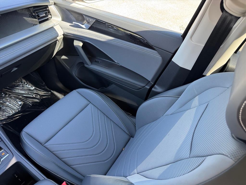 new 2025 Volkswagen Tiguan car, priced at $35,026