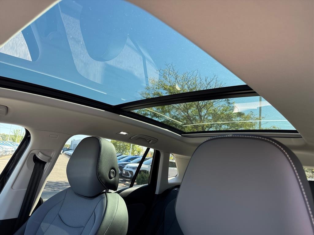 new 2025 Volkswagen Tiguan car, priced at $35,026