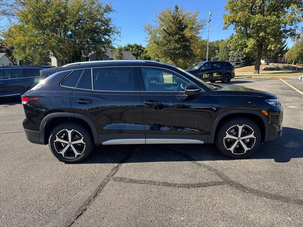 new 2025 Volkswagen Tiguan car, priced at $35,026