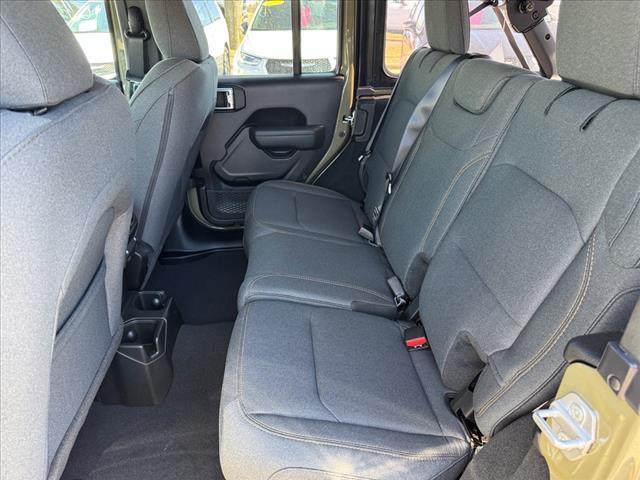 new 2025 Jeep Wrangler car, priced at $51,562