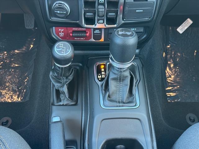 new 2025 Jeep Wrangler car, priced at $51,562