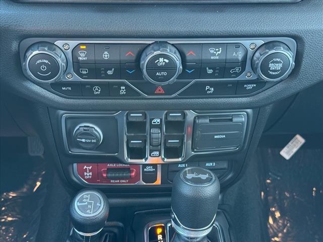 new 2025 Jeep Wrangler car, priced at $51,562