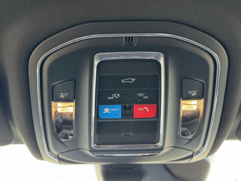new 2025 Jeep Grand Cherokee car, priced at $41,583