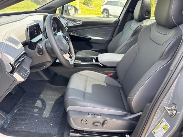 new 2025 Volkswagen ID.4 car, priced at $49,658