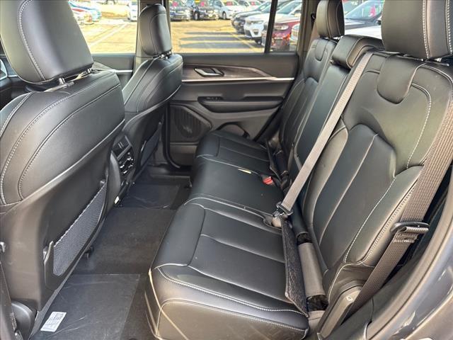 new 2025 Jeep Grand Cherokee car, priced at $48,452