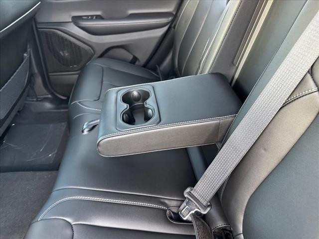 new 2025 Jeep Grand Cherokee car, priced at $48,452