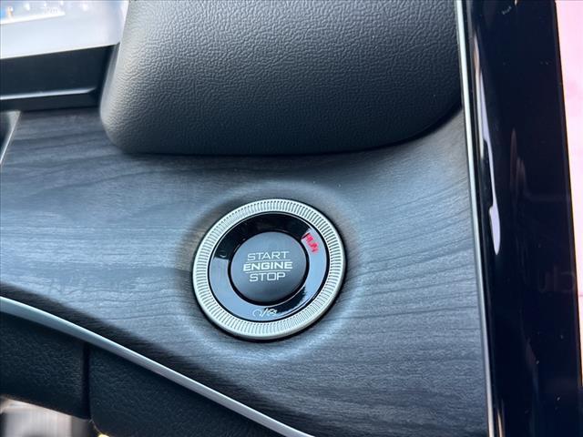 new 2025 Jeep Grand Cherokee car, priced at $48,452