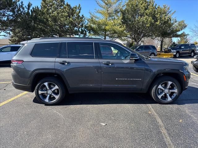 new 2025 Jeep Grand Cherokee L car, priced at $49,247