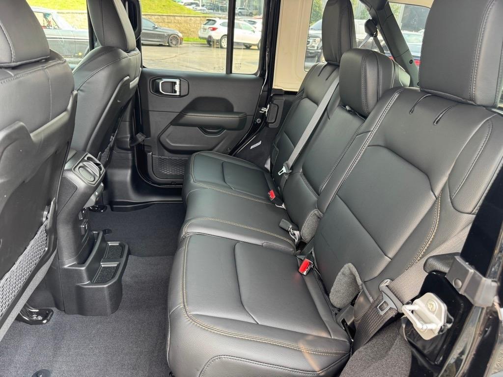 new 2025 Jeep Wrangler car, priced at $52,699
