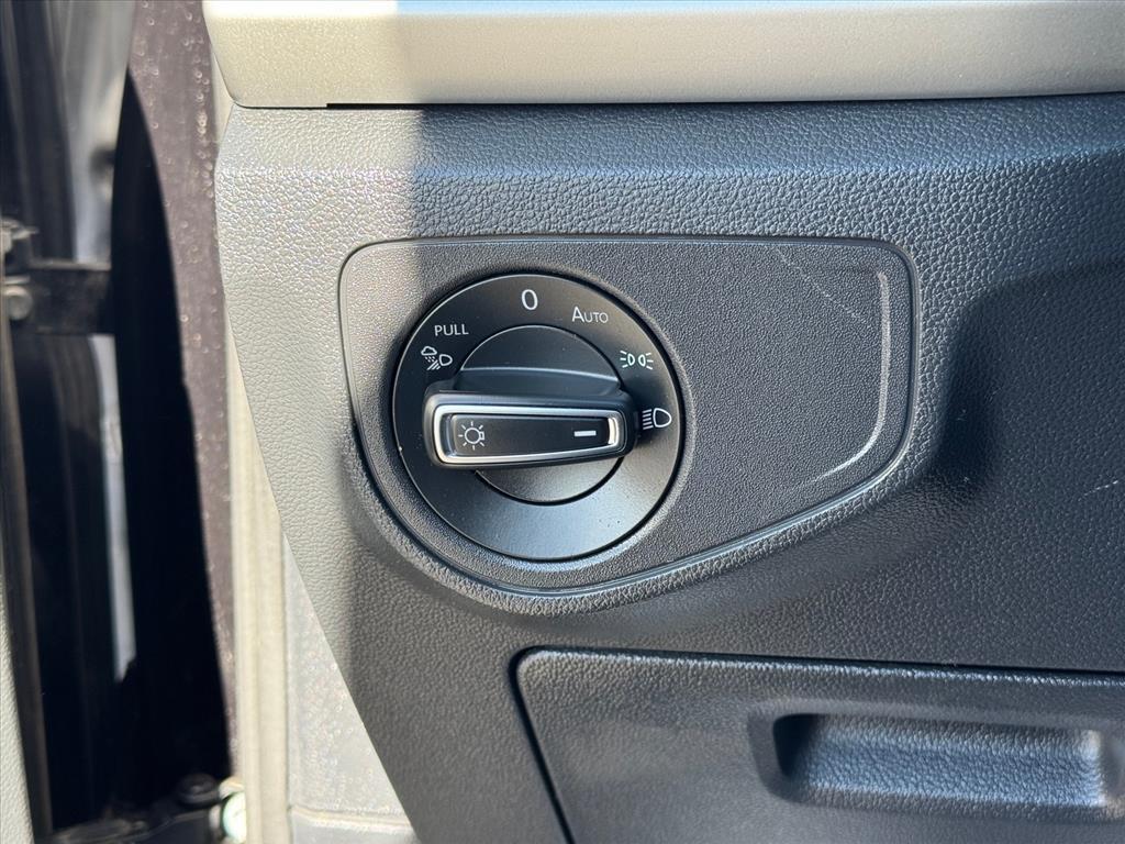 used 2021 Volkswagen Atlas car, priced at $25,983