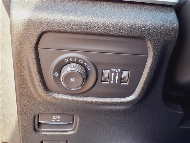 new 2025 Jeep Grand Cherokee L car, priced at $49,247