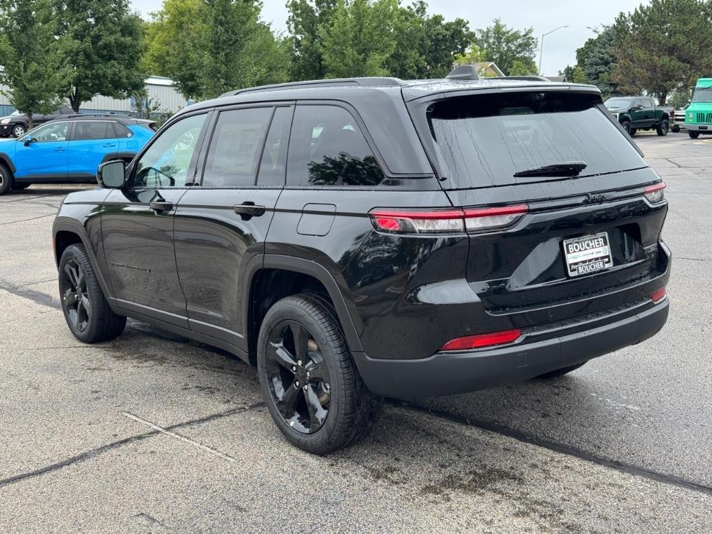new 2025 Jeep Grand Cherokee car, priced at $53,616