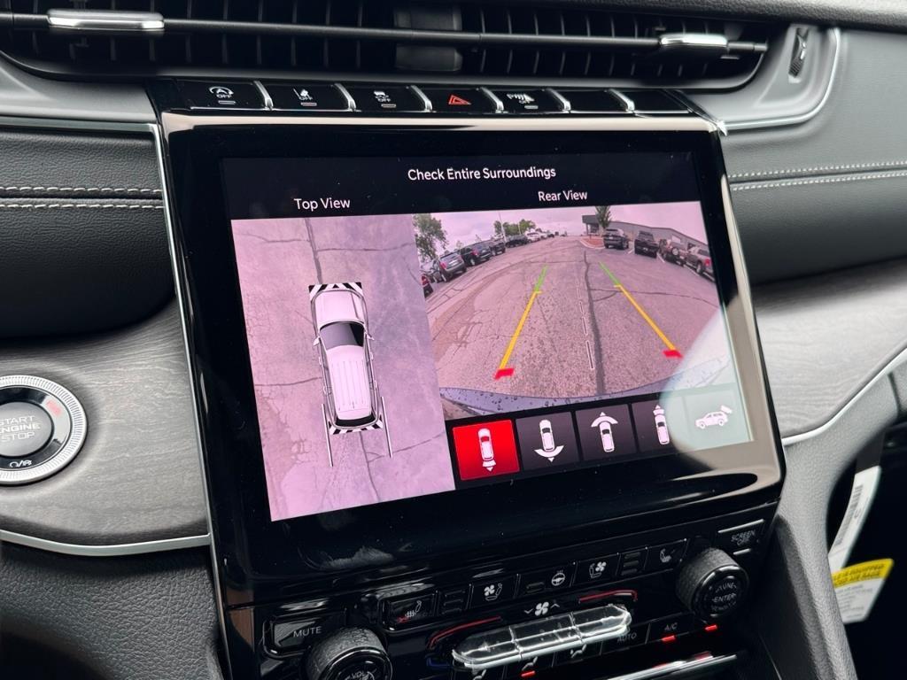 new 2025 Jeep Grand Cherokee car, priced at $53,616