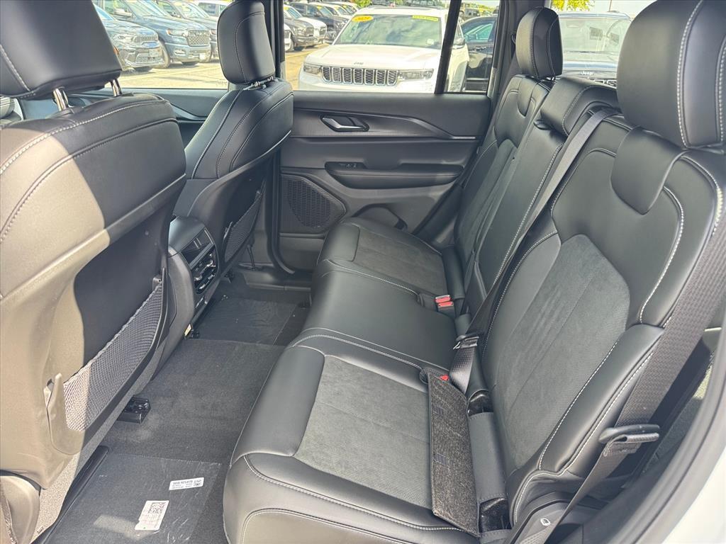 new 2025 Jeep Grand Cherokee car, priced at $44,409