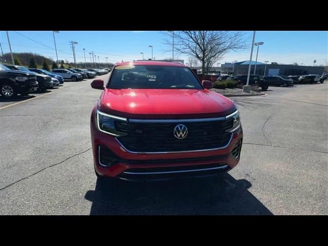 new 2024 Volkswagen Atlas Cross Sport car, priced at $44,962