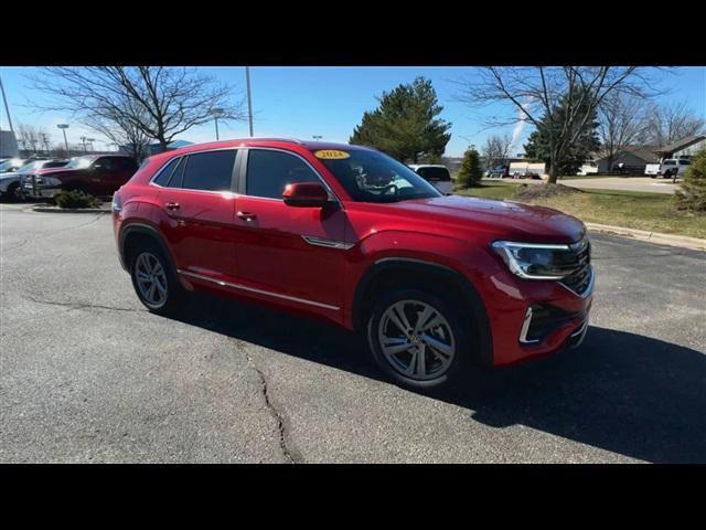 new 2024 Volkswagen Atlas Cross Sport car, priced at $44,962