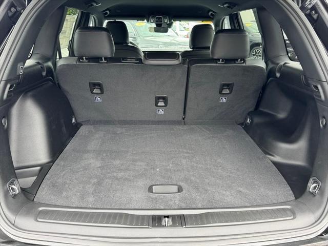 new 2025 Jeep Grand Cherokee car, priced at $44,011