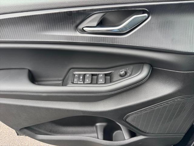 new 2025 Jeep Grand Cherokee car, priced at $44,011