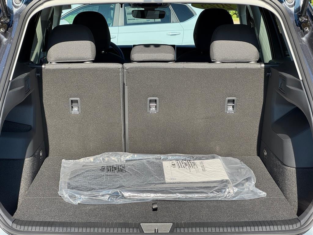 new 2025 Volkswagen Tiguan car, priced at $30,959
