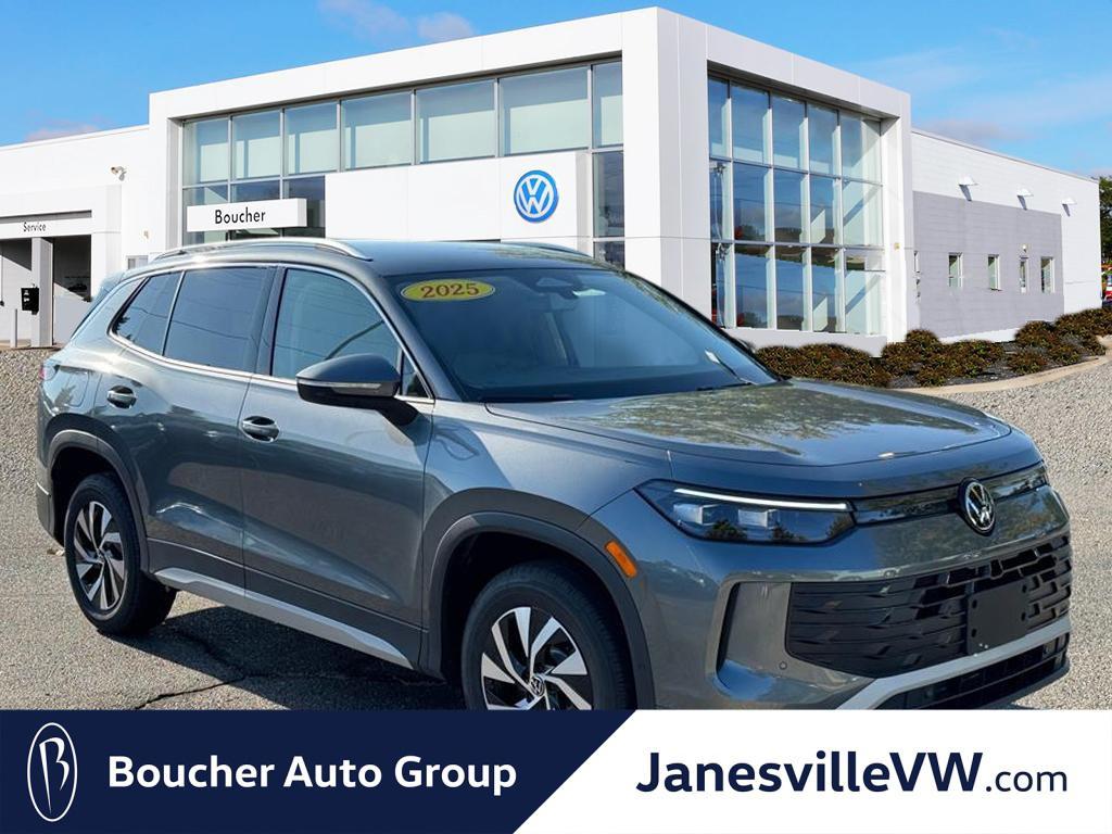 new 2025 Volkswagen Tiguan car, priced at $30,959