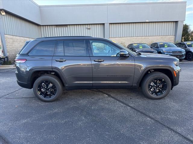 new 2025 Jeep Grand Cherokee car, priced at $43,823