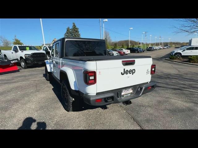 new 2024 Jeep Gladiator car, priced at $48,306