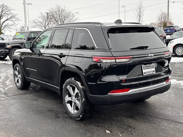 new 2025 Jeep Grand Cherokee car, priced at $49,504