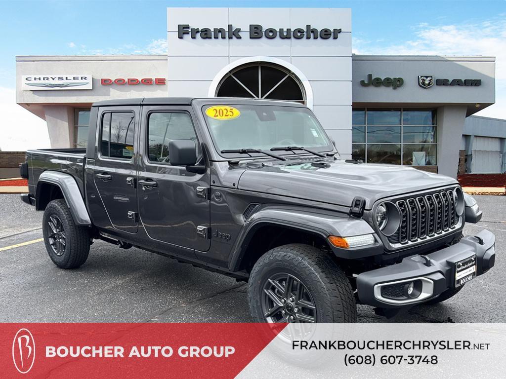 new 2025 Jeep Gladiator car, priced at $44,995