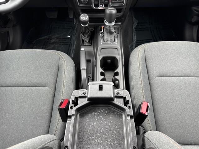 new 2025 Jeep Gladiator car, priced at $53,535