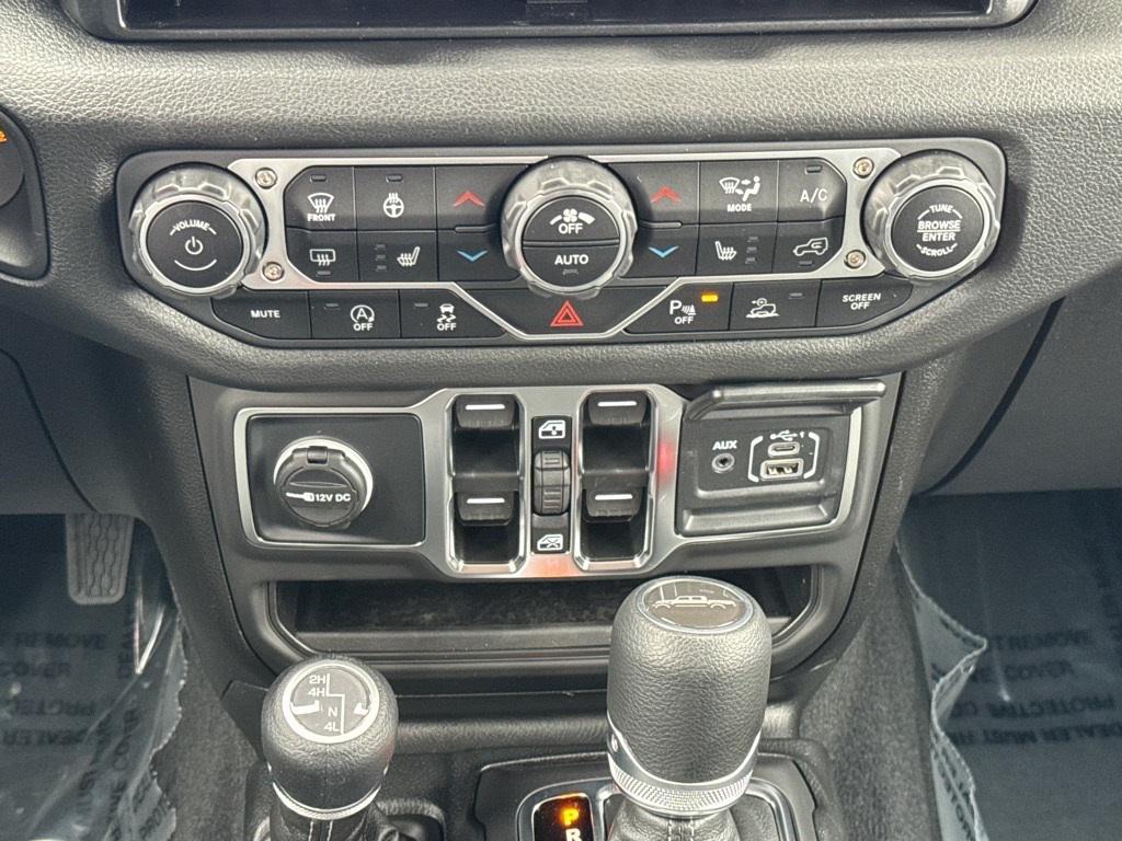 new 2025 Jeep Gladiator car, priced at $44,995