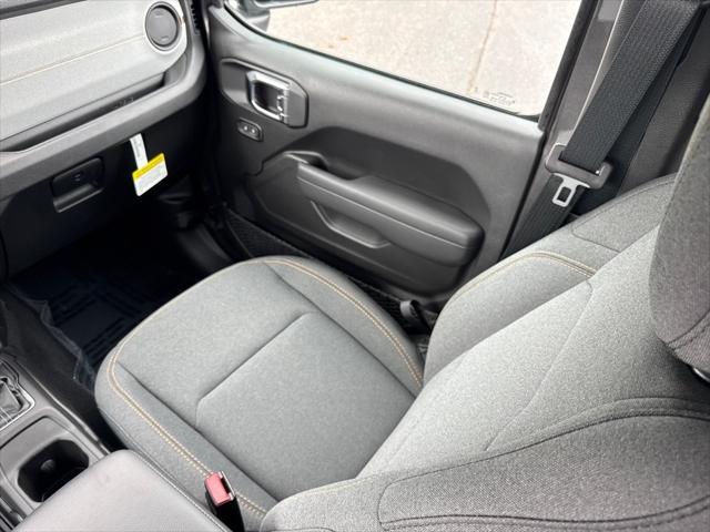 new 2025 Jeep Gladiator car, priced at $53,535
