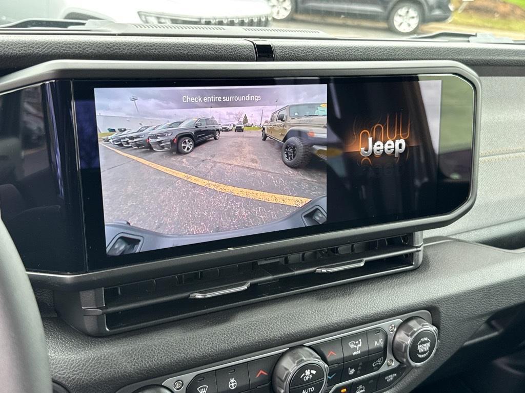 new 2025 Jeep Gladiator car, priced at $44,995