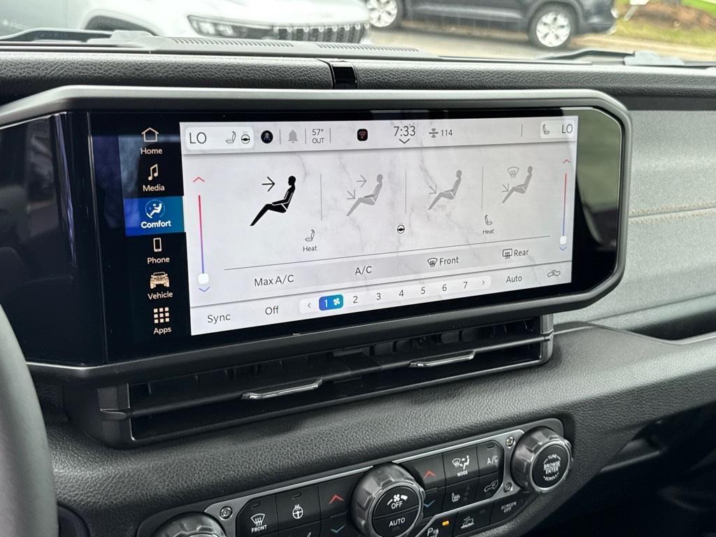 new 2025 Jeep Gladiator car, priced at $44,995