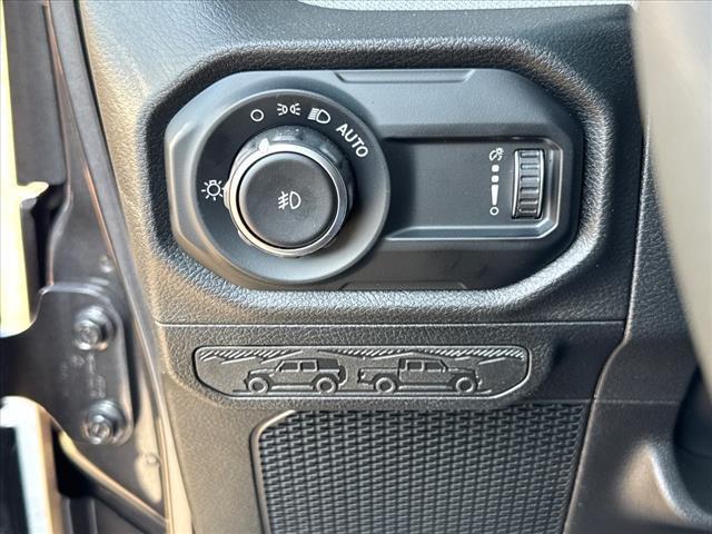 new 2025 Jeep Wrangler car, priced at $41,637