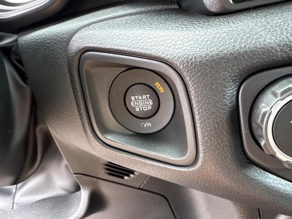 new 2025 Jeep Wrangler car, priced at $45,150