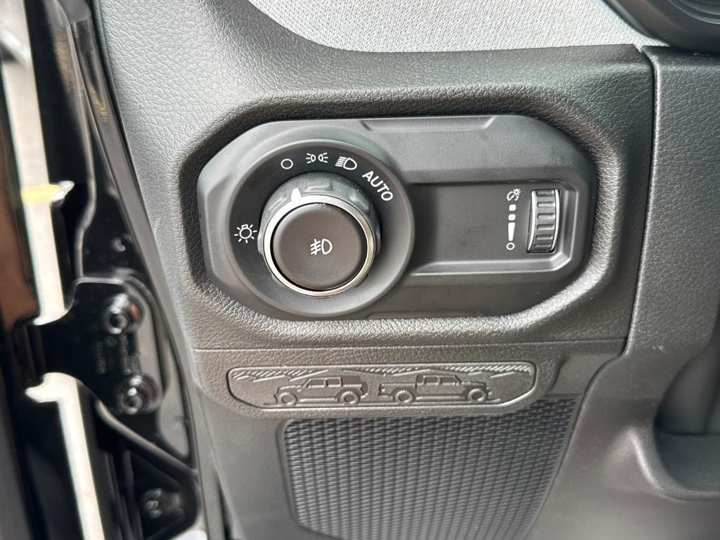 new 2025 Jeep Wrangler car, priced at $45,150