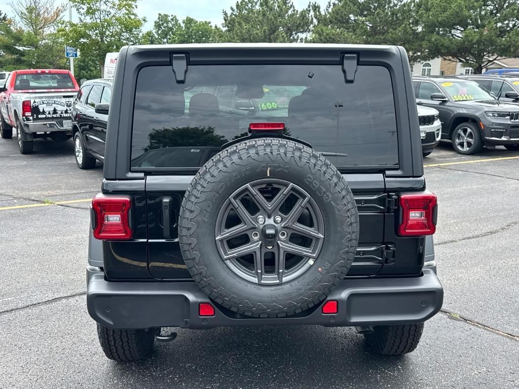 new 2025 Jeep Wrangler car, priced at $45,150