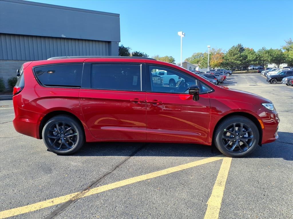 new 2026 Chrysler Pacifica car, priced at $55,497