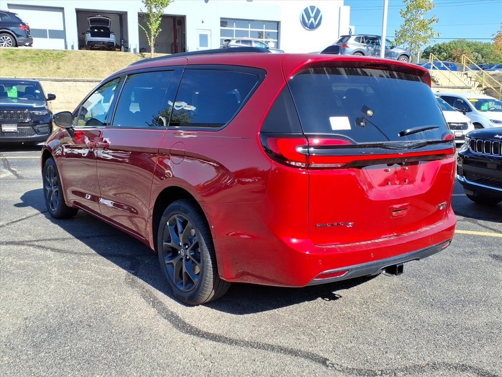 new 2026 Chrysler Pacifica car, priced at $55,497
