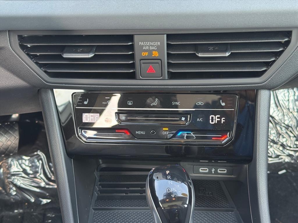 new 2025 Volkswagen Jetta car, priced at $27,272