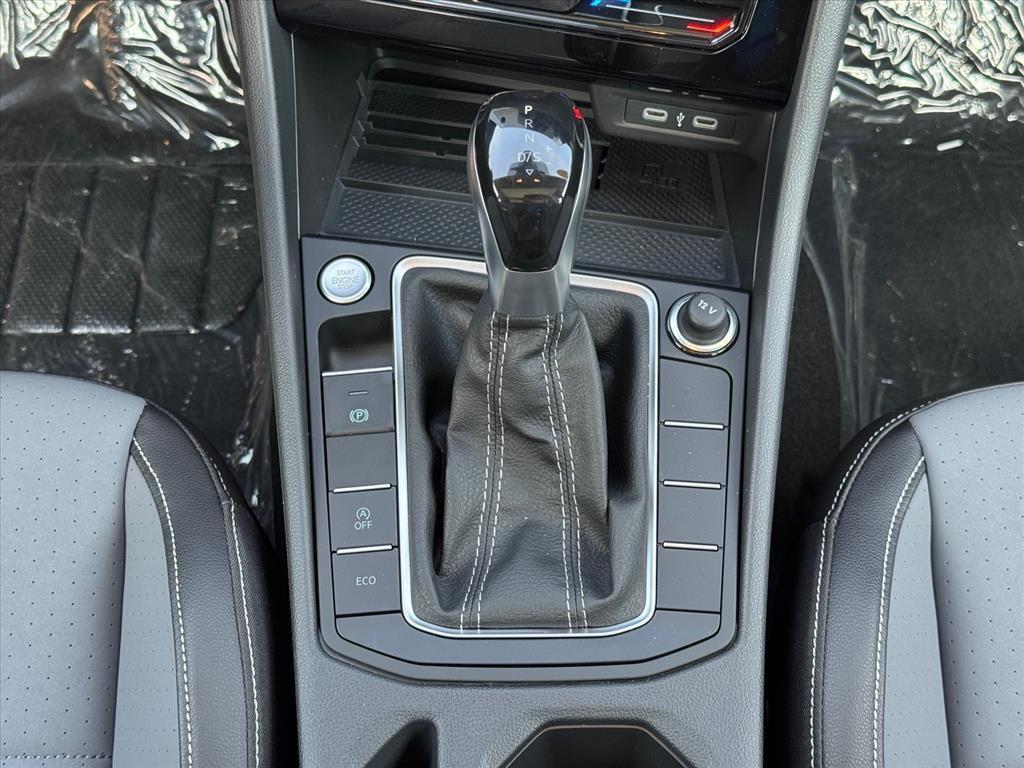 new 2025 Volkswagen Jetta car, priced at $27,272