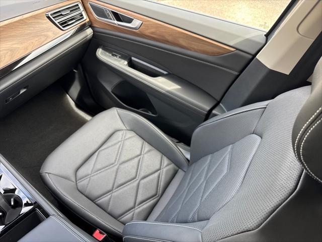 new 2025 Volkswagen Atlas car, priced at $42,937