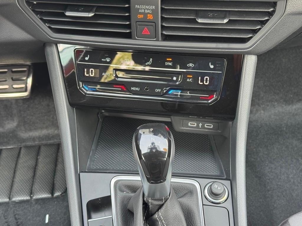 new 2025 Volkswagen Jetta car, priced at $24,892