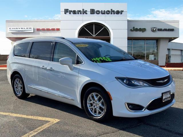 used 2020 Chrysler Pacifica car, priced at $18,380