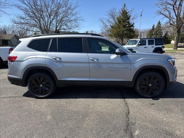 new 2025 Volkswagen Atlas car, priced at $42,949